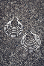Load image into Gallery viewer, Kronos Hoop [ Silver Hoop { Large Silver Hoop [ Ringed Hoop { Big Silver Hoop