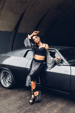 Load image into Gallery viewer, Lulu Kimono Sleeve Bullet Bra Crop Top [