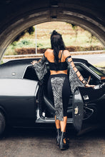 Load image into Gallery viewer, Lulu Kimono Sleeve Bullet Bra Crop Top [