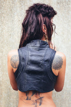 Load image into Gallery viewer, Queen Cobra Leather Vest