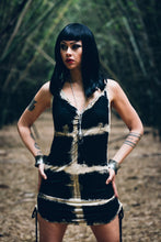 Load image into Gallery viewer, Shrunken head pendant - Silver pendant