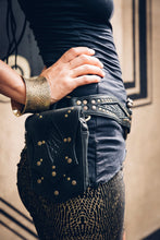 Load image into Gallery viewer, Dragon dreaming belt - Leather pocket belt  - Festival belt - Leather belt