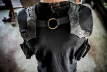 Load image into Gallery viewer, Labrynth holster -Men&#39;s leather pocket holster- Mens holster - Pocket holster - Leather holster