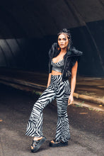 Load image into Gallery viewer, Nova Vest { Women&#39;s Crop Vest { Winter Vest [ Cotton Twill Vest { Fur Vest { Faux Fur Vest