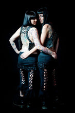 Load image into Gallery viewer, Serpentine holster - Ladies pocket holster - Leather holster - Pocket holster - Ladies holster- Leather pocket holster