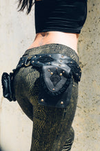 Load image into Gallery viewer, Punk Priestess Leather Pocket Belt